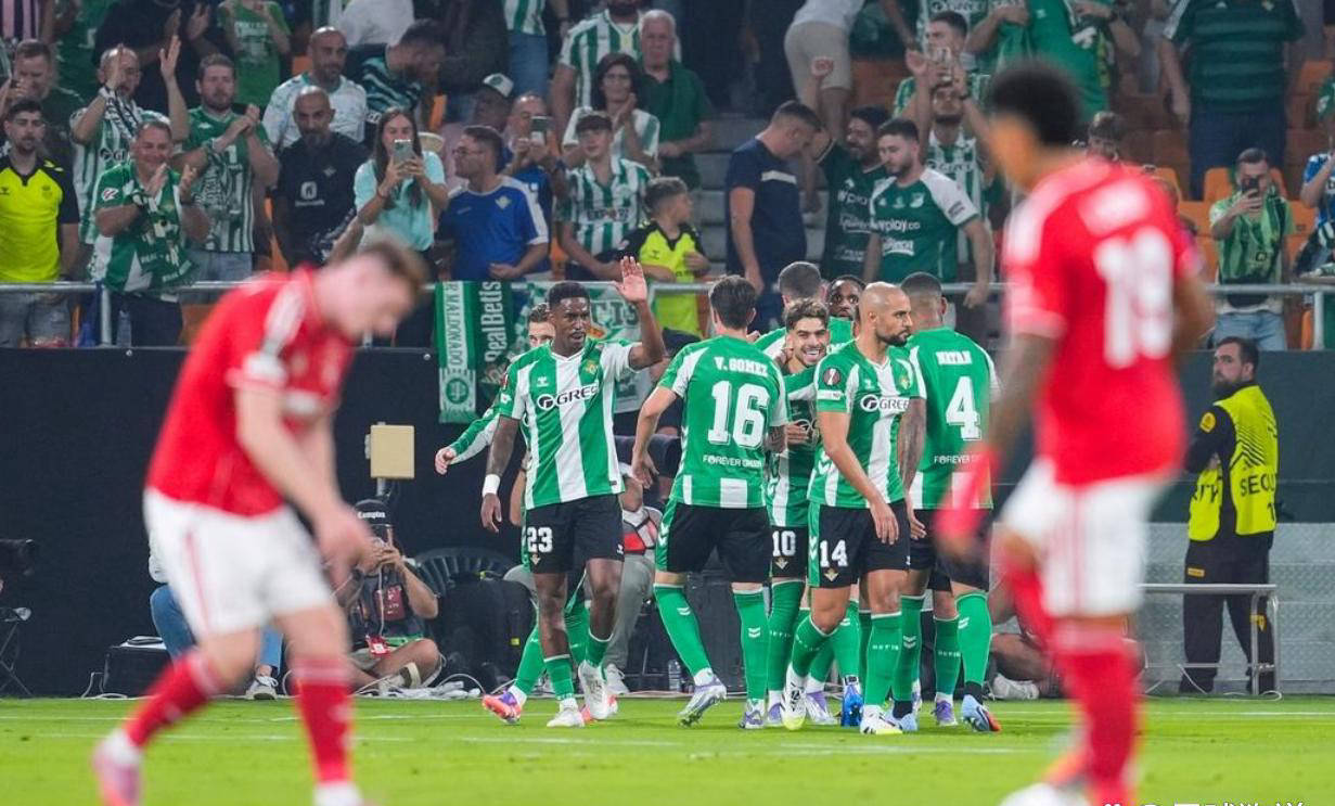 关于英超倒计时，圣安东尼奥马刺赛前手感冰凉，细节引发关注，震撼外界，身体对抗强度拉满的信息-lol竞猜